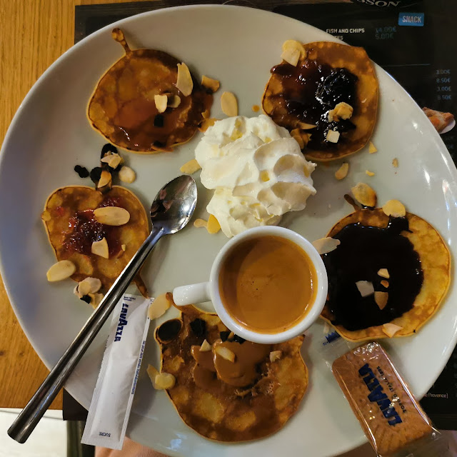 Café Gourmand