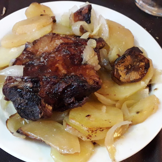Ternasco Asado Con Patatas Panadera
