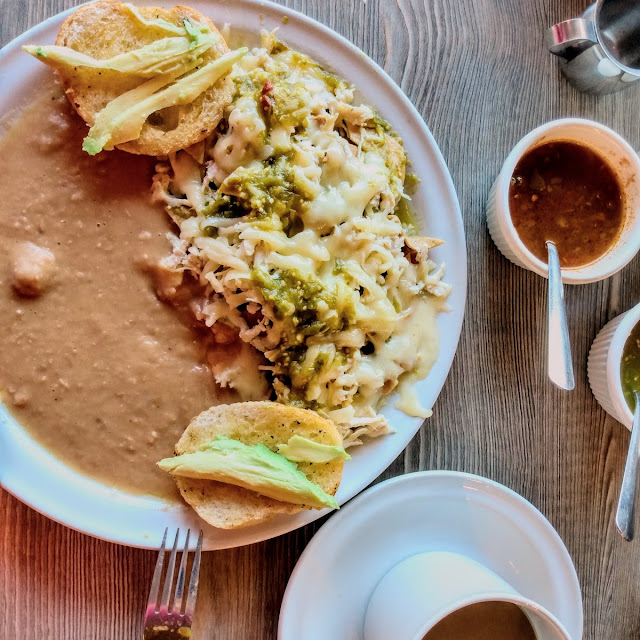 Chilaquiles Verdes Con Pollo