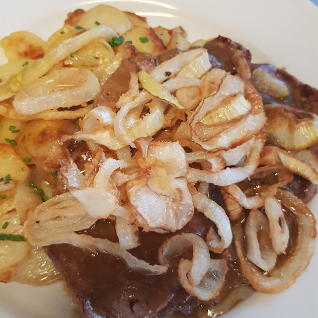 Zwiebelrostbraten