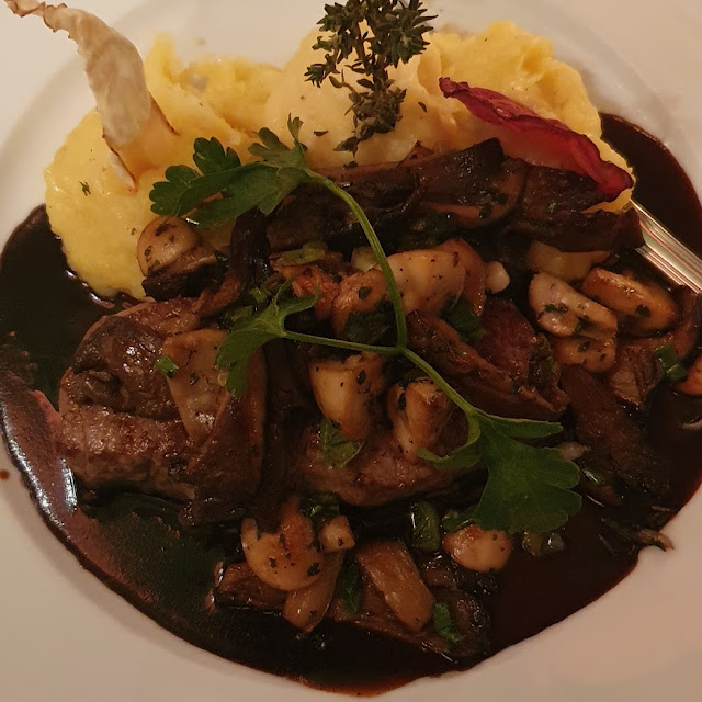 Kalbsbäckchen Mit Kartoffelstampf