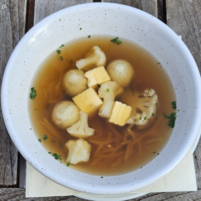 Hochzeitssuppe