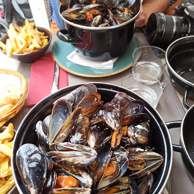 Moules À la Catalane