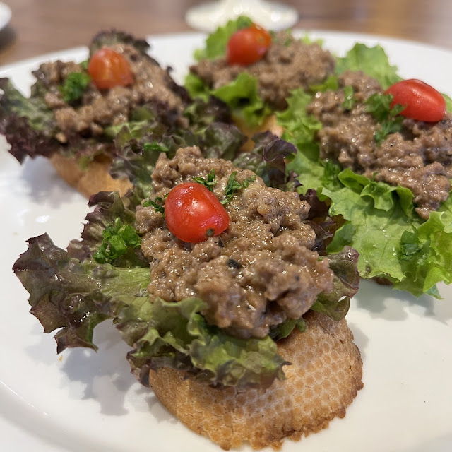 Beef Bruschetta