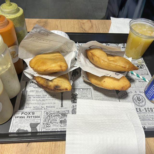 Empanadas Malta Y Jugo de Parchita