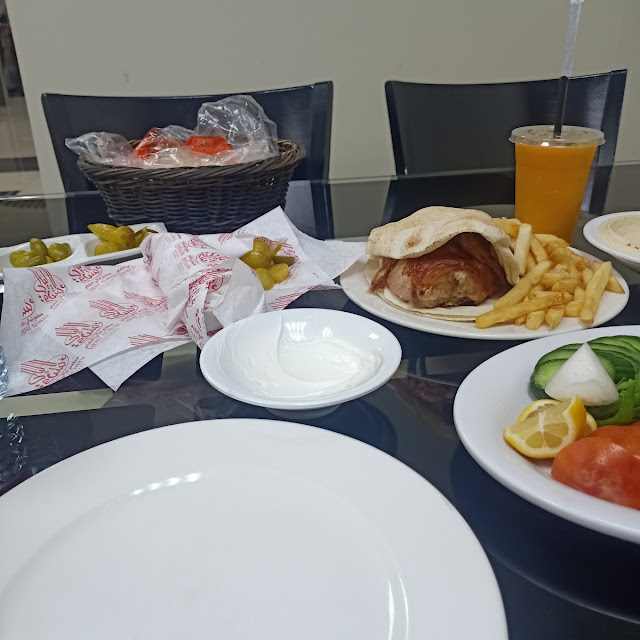 Grilled Chicken Mutton Shawarma Roll