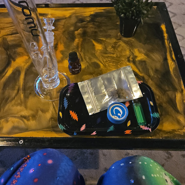 Gelato Bong Rental and Infused Honey