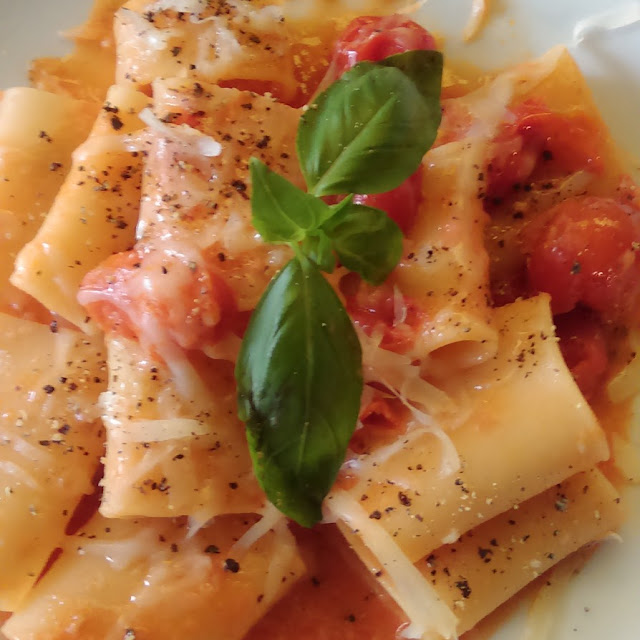 Pasta with Tomato