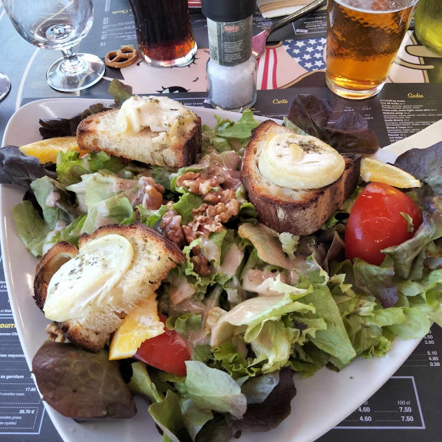 Salade de Chèvre Chaud