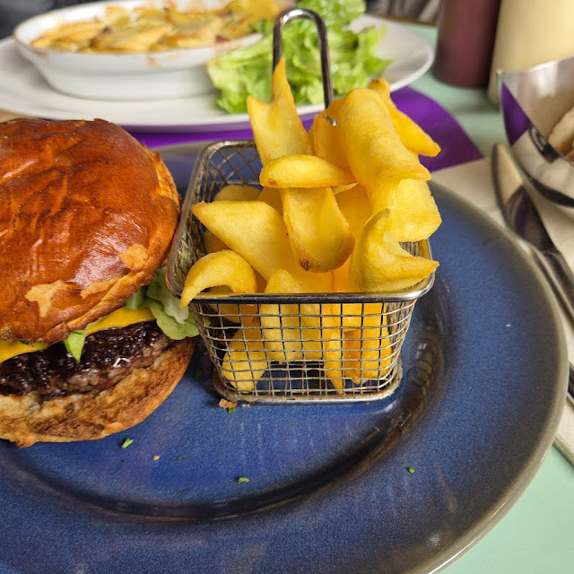 Cheeseburger
