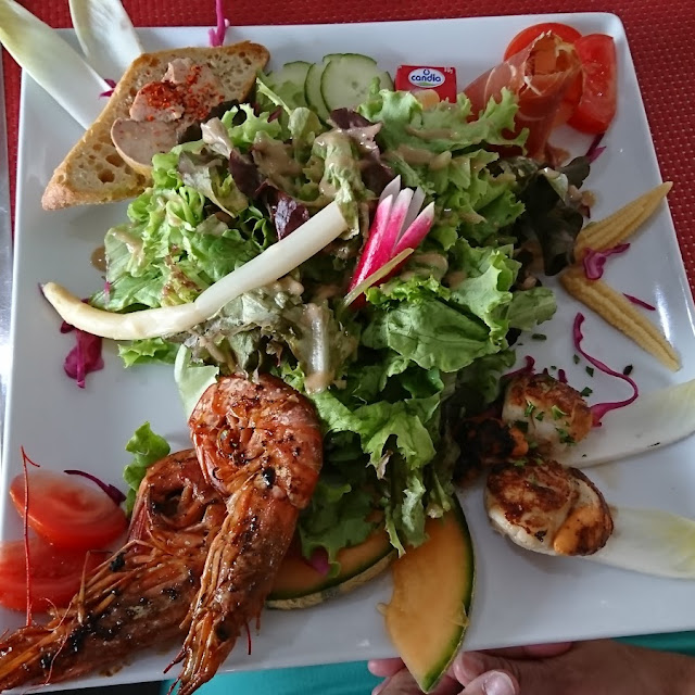 Salade de Chèvre Chaud & Chips