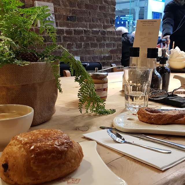 Pain Au Chocolat
