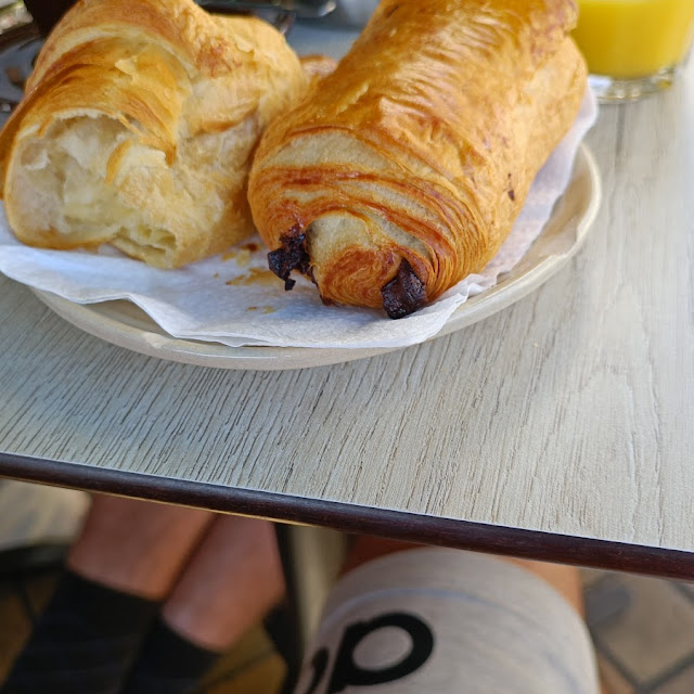 Pain Au Chocolat