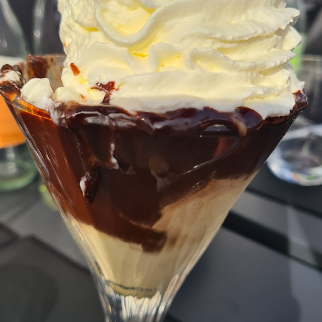Dame Blanche
