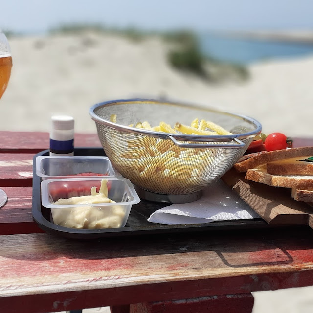 Assiette de Charcuterie Et Frites
