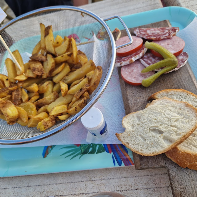 Frites Maison Et Planche Mixte