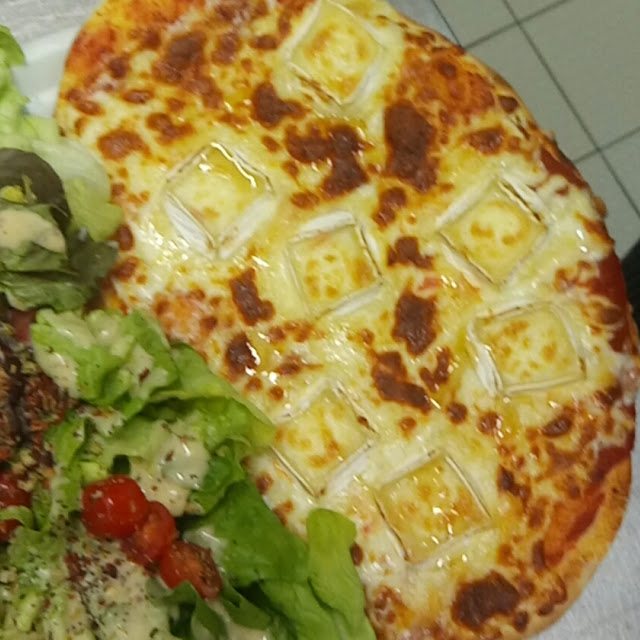 Demi Pizza Chèvre