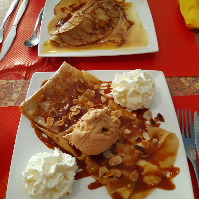 Crêpe À la Glace