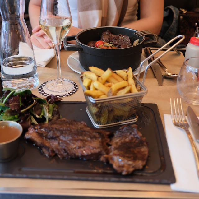 Tartare de Boeuf Frites Et Sable