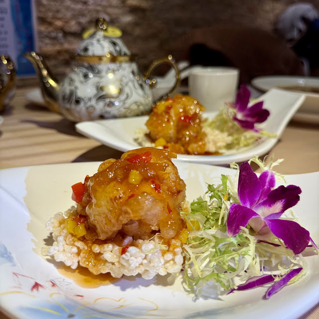 Crispy Shrimp with Spicy Sauce