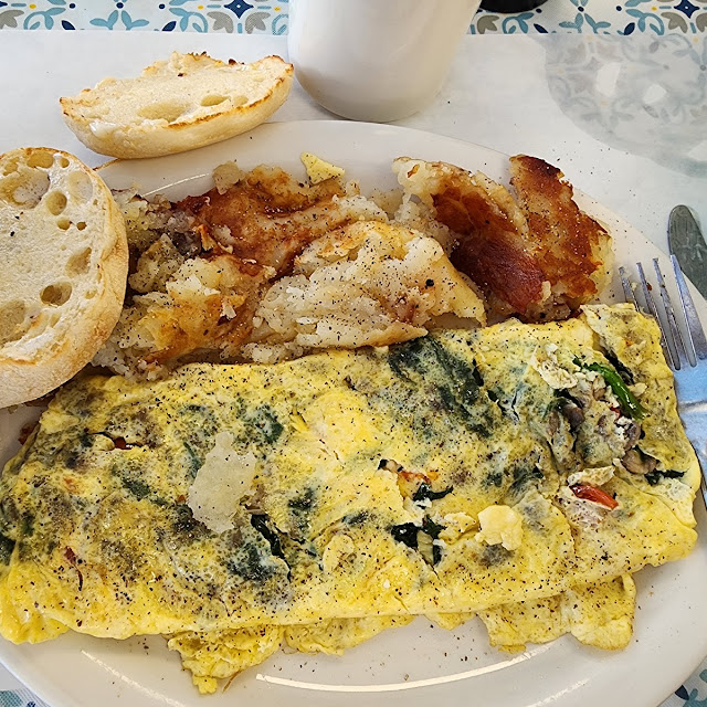 3 Egg Omelette with Mushrooms Spinach Provolone Cheese