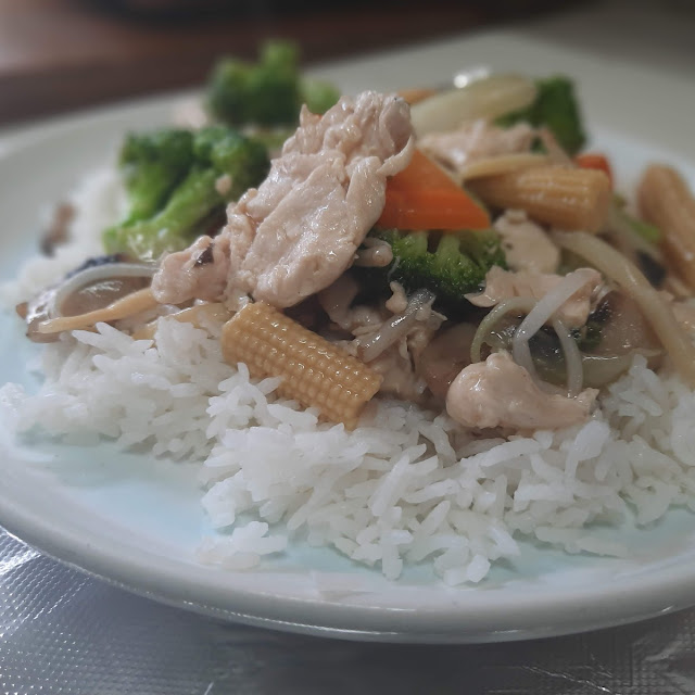 Power Bowl Arroz Gohan Y Moo Goo Gai Pan