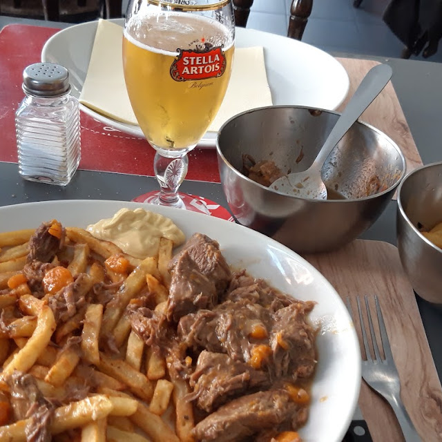 Sauté de Veau Avec Frites Fraîches