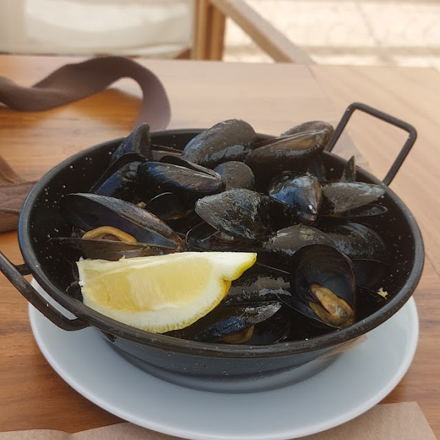 Grilled Mussels from Delta