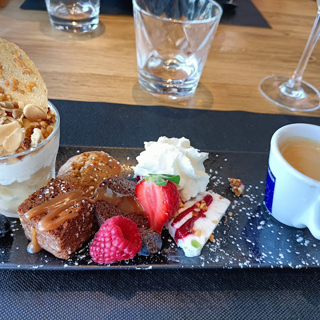 Café Gourmand