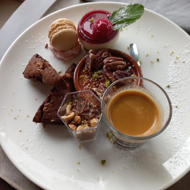 Café Gourmand