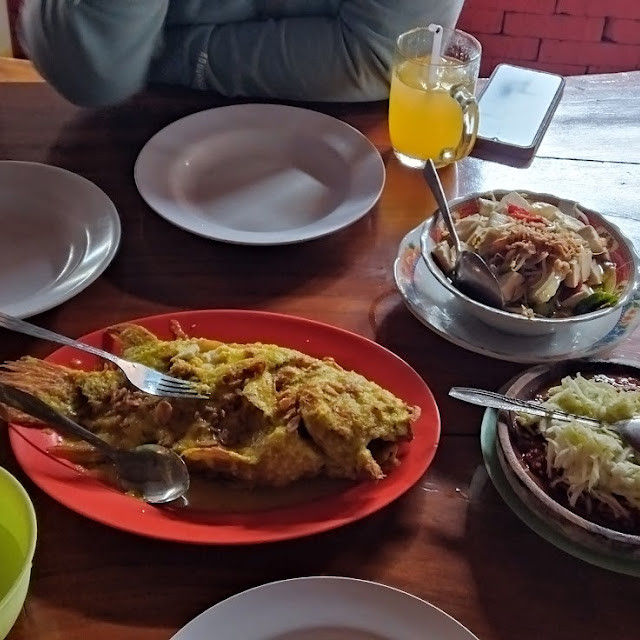 Nila Bumbu Kuning
