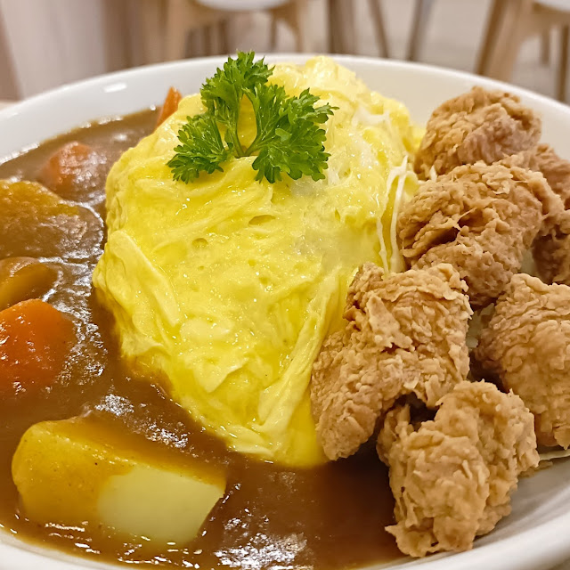 Tori Karaage Omelette Curry Rice