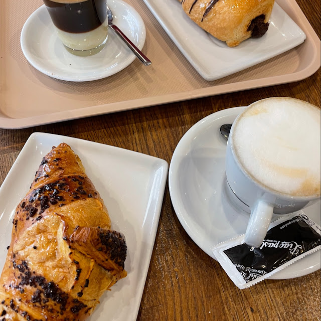 Cappuccino E Brioches