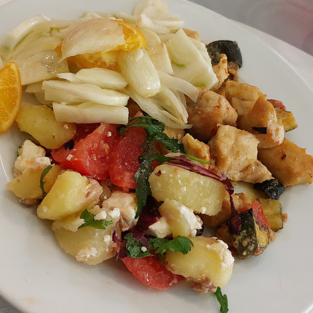 Tris Bocconi Di Pollo Patate E Verdure