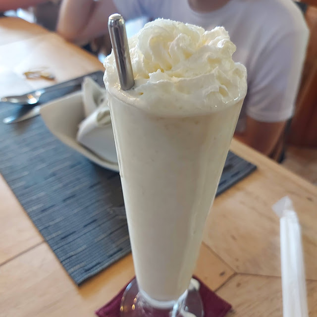 Banana Milkshake