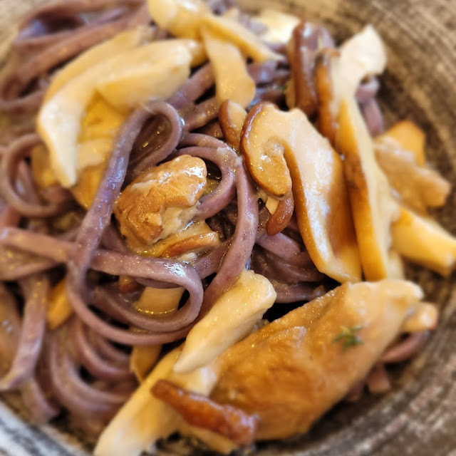 Fettuccine Al Mirtillo E Porcino