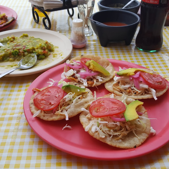 Panuchos de Cochinita Pibil