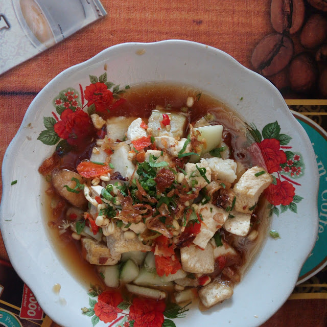 Lontong Tahu