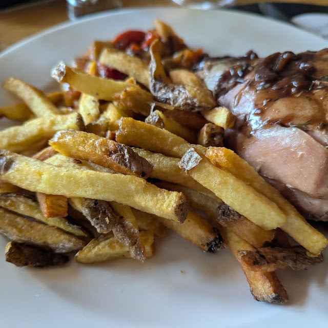Cuisse de Poulet Et Ses Frites