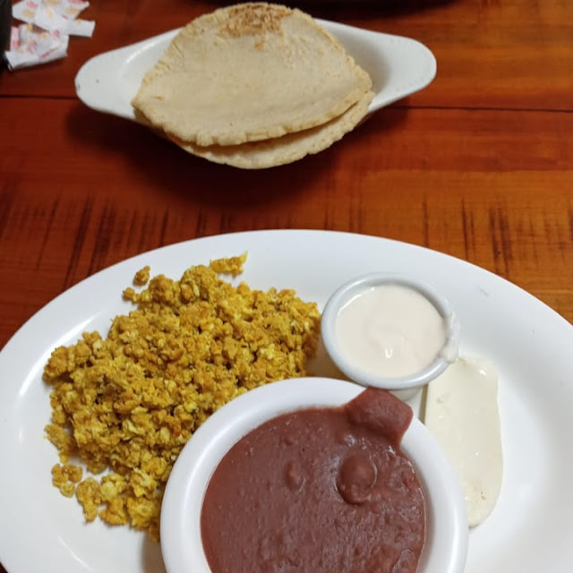 Huevos Con Chorizo