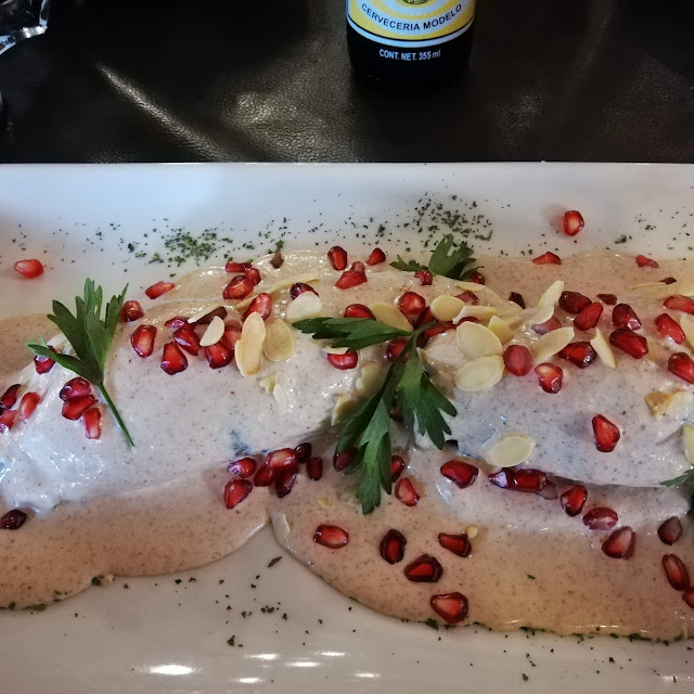 Chiles En Nogada