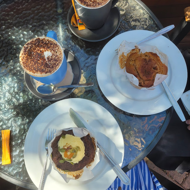 Carrot Cake Muffin & Mocha