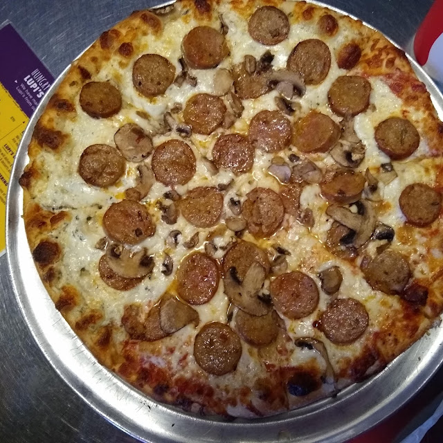 Italian Sausage Mushrooms and Cheese Pizza