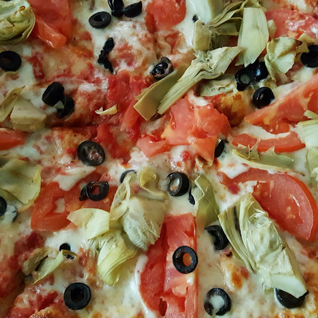Pizza with Artichoke