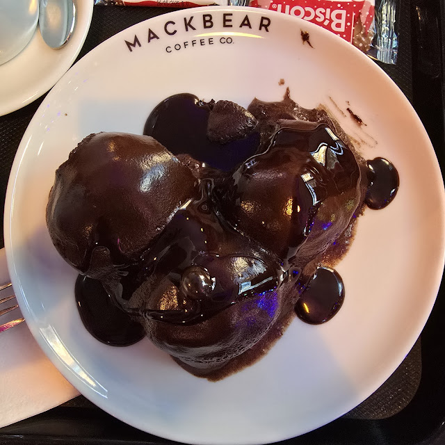 Profiteroles
