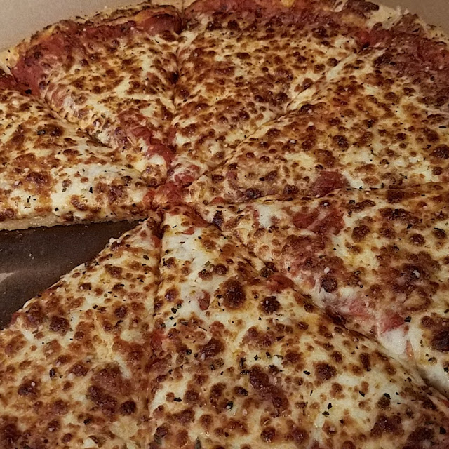 Large Pepperoni Pizza