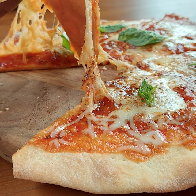 Pizza Margherita