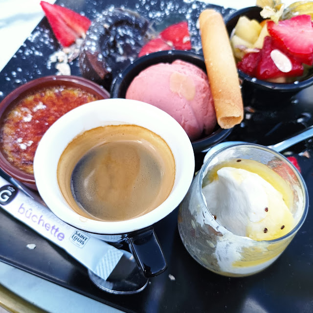 Café Gourmand