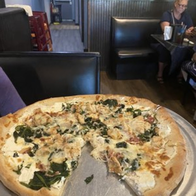 Spinach Pizza