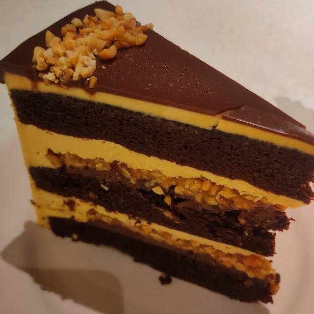 Snickers Cake